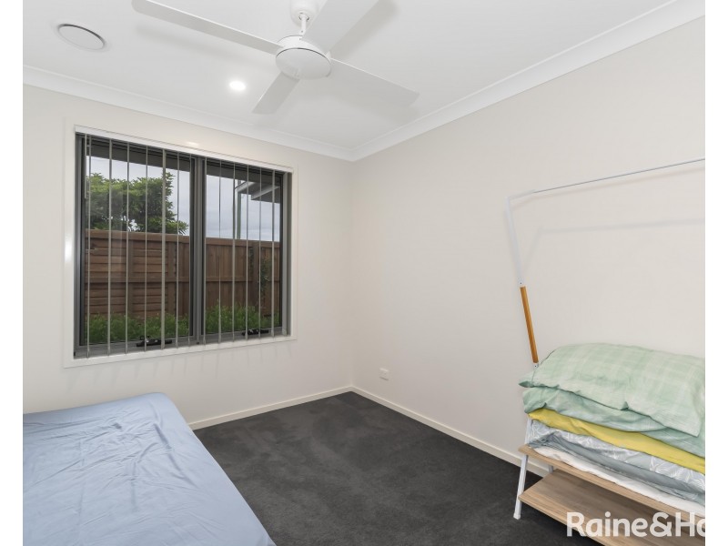 28/188 Gainsborough Drive, Pimpama QLD 4209