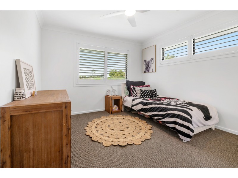 10 Koolewong Parade, Ashmore QLD 4214