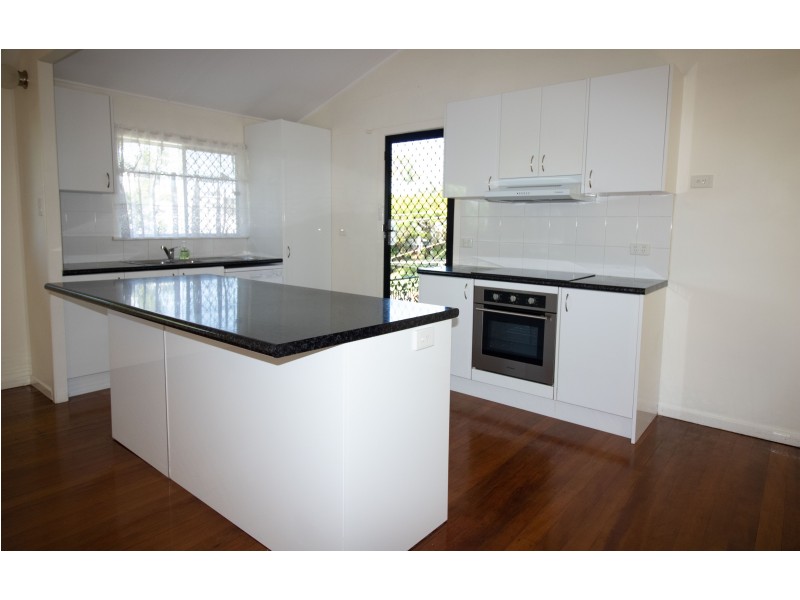 8 Hillsdale Street, Morningside QLD 4170