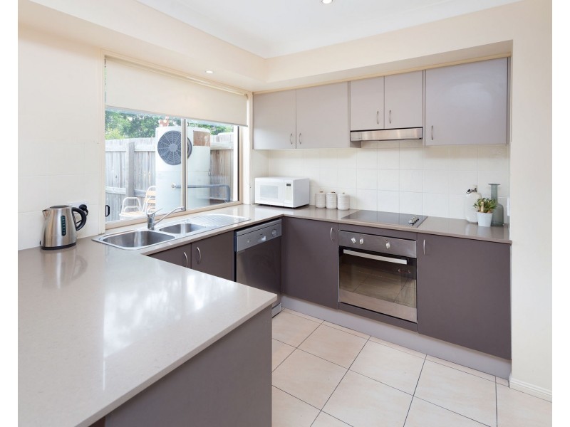 6 40 Hargreaves Road, Manly West QLD 4179