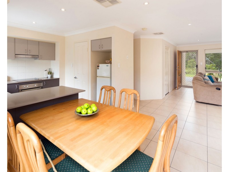 6 40 Hargreaves Road, Manly West QLD 4179