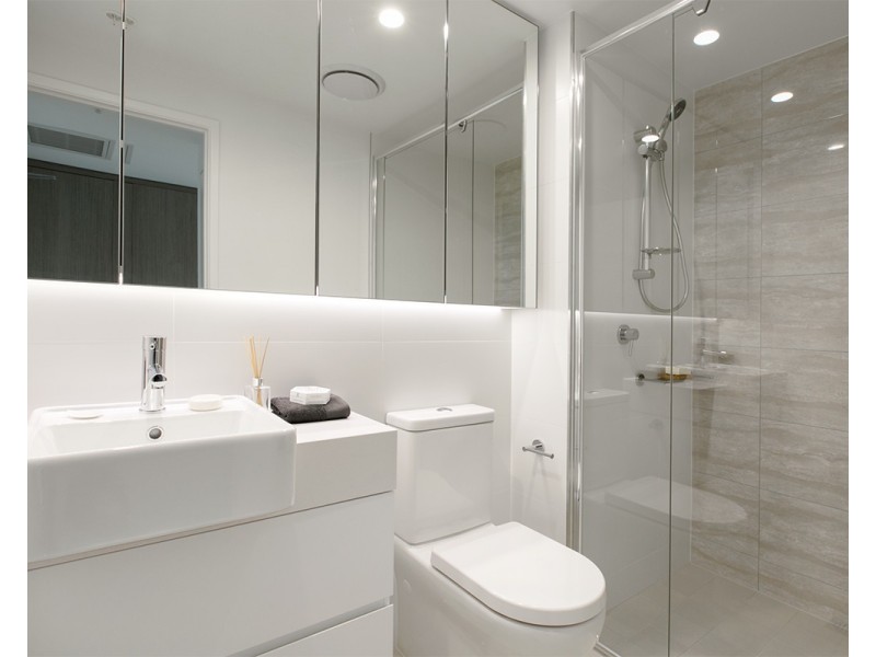 2081/123 Cavendish Road, Coorparoo QLD 4151