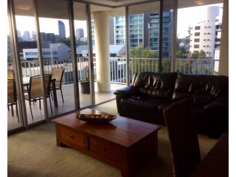 20/15 Walsh Street, Milton QLD 4064