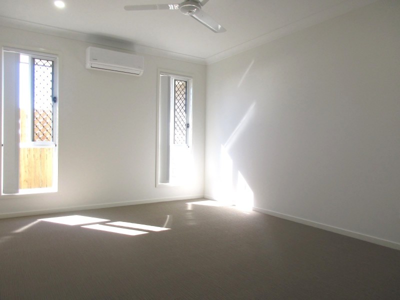 40 Lemongrass Circuit, Griffin QLD 4503