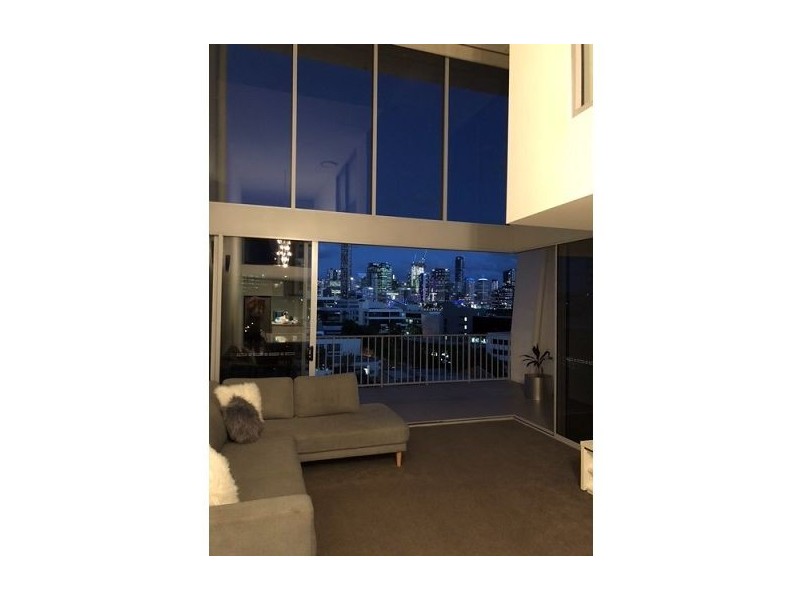 31/15 Walsh Street, Milton QLD 4064