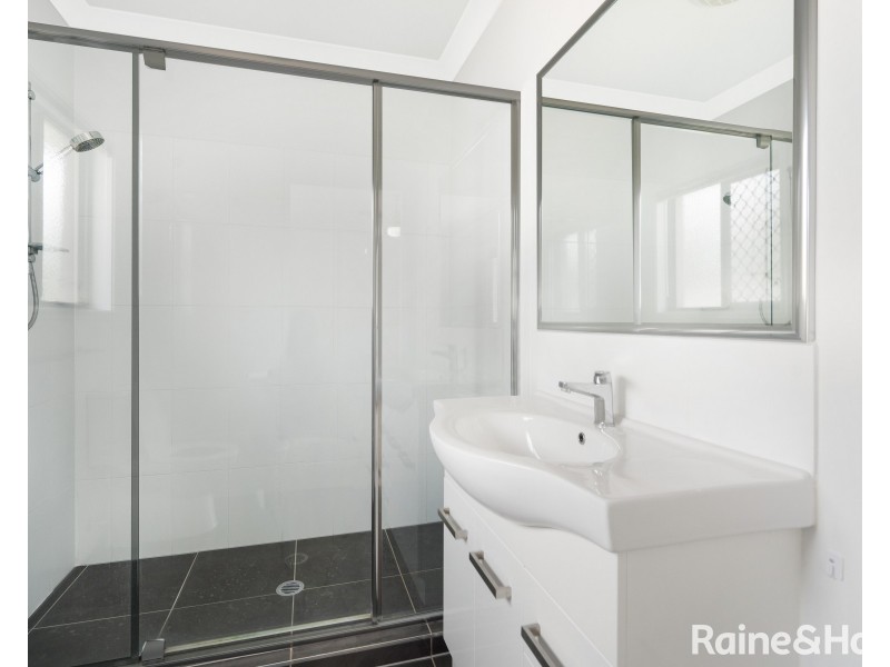 18 Angahook Crescent, Upper Coomera QLD 4209