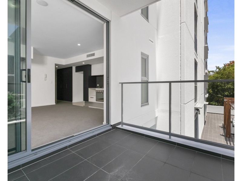 8/27 Manning Street, Milton QLD 4064