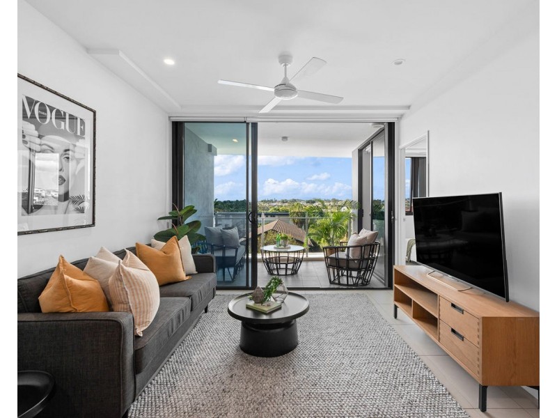 1019/123 Cavendish Road, Coorparoo QLD 4151