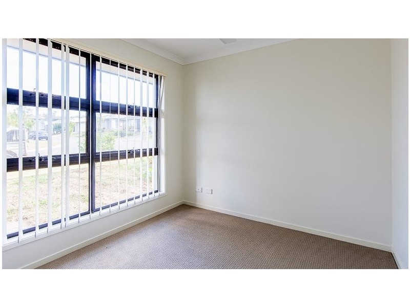 19 Bindra Street, Holmview QLD 4207