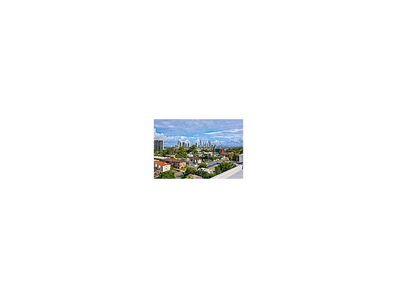 11 Andrews St, Southport QLD 4215