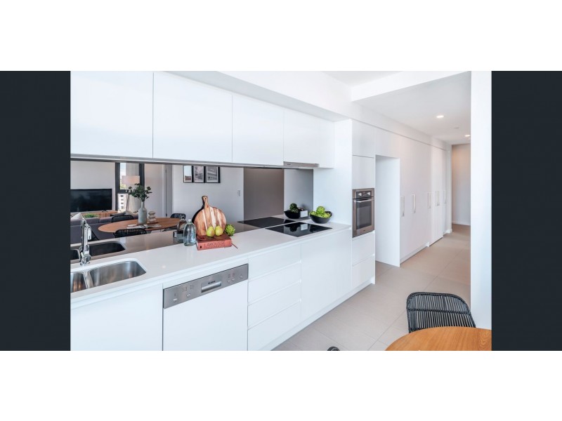 20806/300 OLD CLEVELAND ROAD, Coorparoo QLD 4151