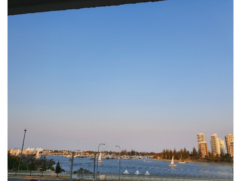 409/2 Barney Street, Southport QLD 4215