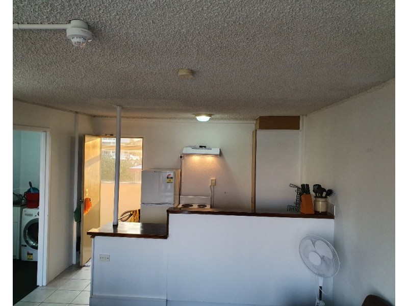 409/2 Barney Street, Southport QLD 4215