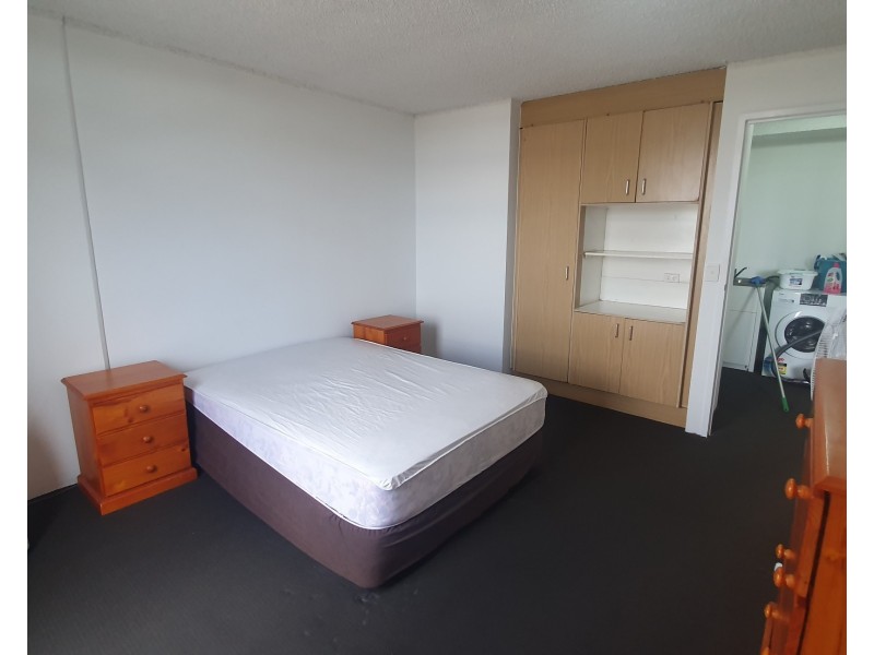 409/2 Barney Street, Southport QLD 4215