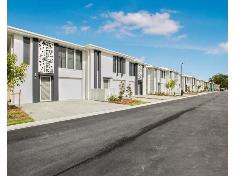 27/188 Gainsborough Drive, Pimpama QLD 4209