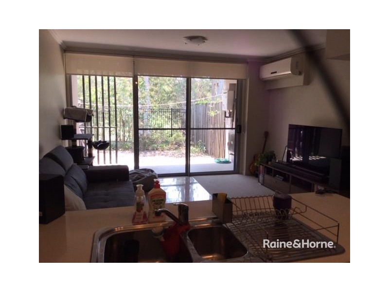 8/123 Barrack Road, Cannon Hill QLD 4170