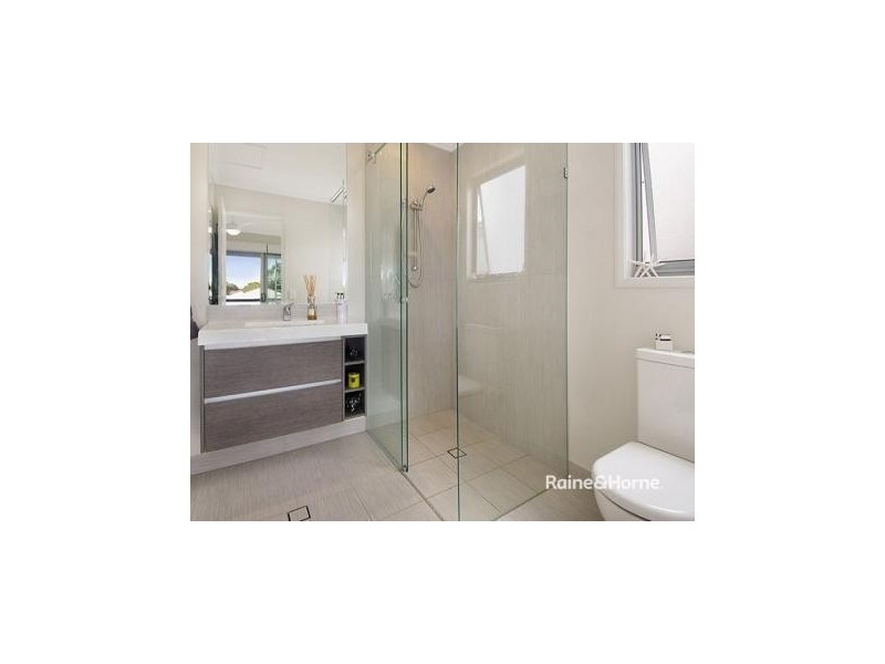 8/123 Barrack Road, Cannon Hill QLD 4170