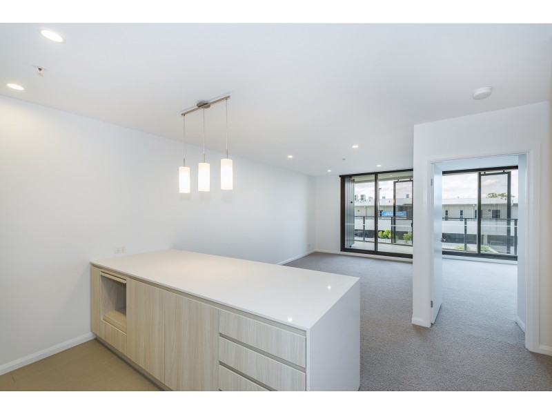 30202/300 Old Cleveland Road, Coorparoo QLD 4151