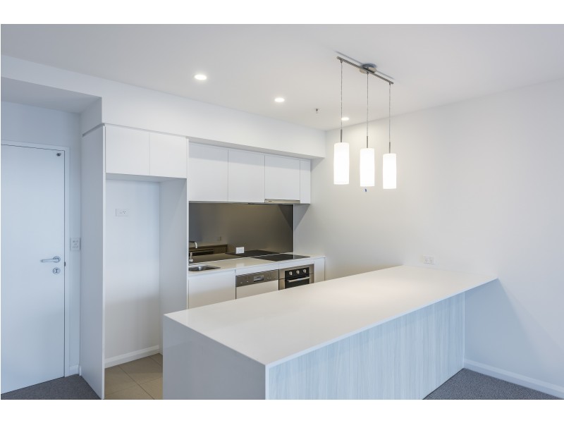 30202/300 Old Cleveland Road, Coorparoo QLD 4151