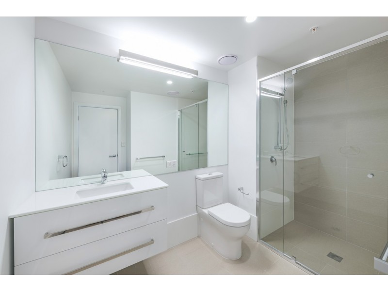 20605/300 Old Cleveland Rd, Coorparoo QLD 4151