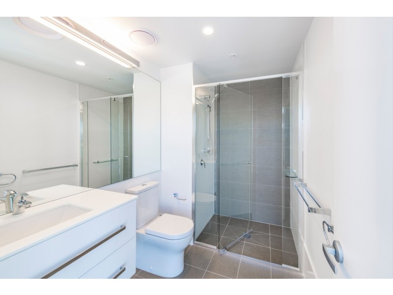 20605/300 Old Cleveland Rd, Coorparoo QLD 4151