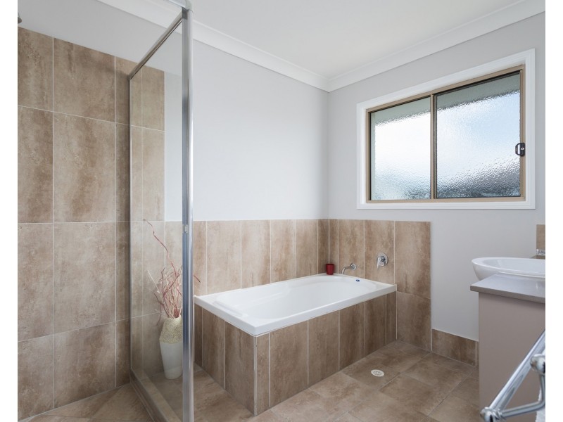 08/24 Tallis Street, Wakerley QLD 4154