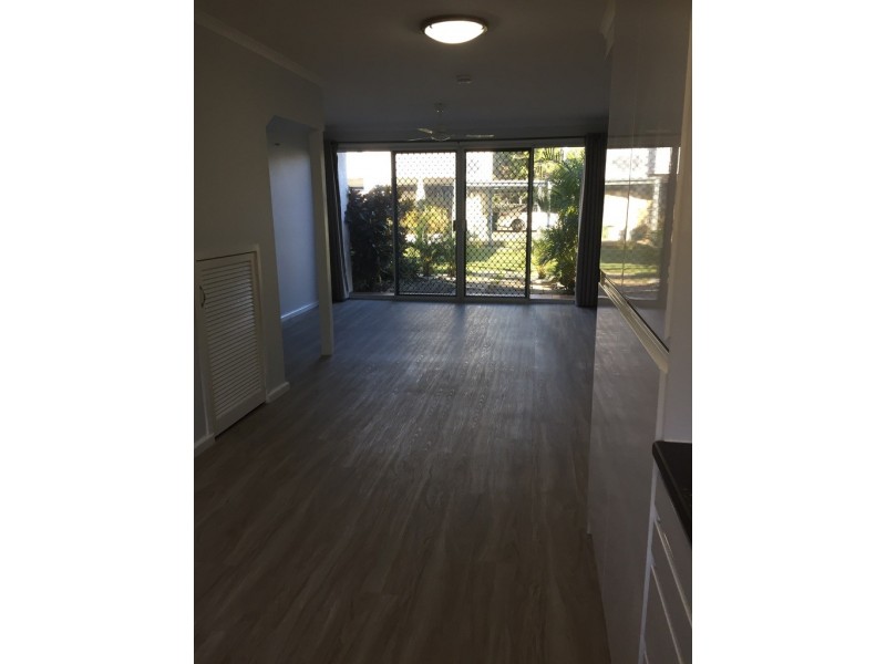 1/2 Moffatt Street, Scarborough QLD 4020