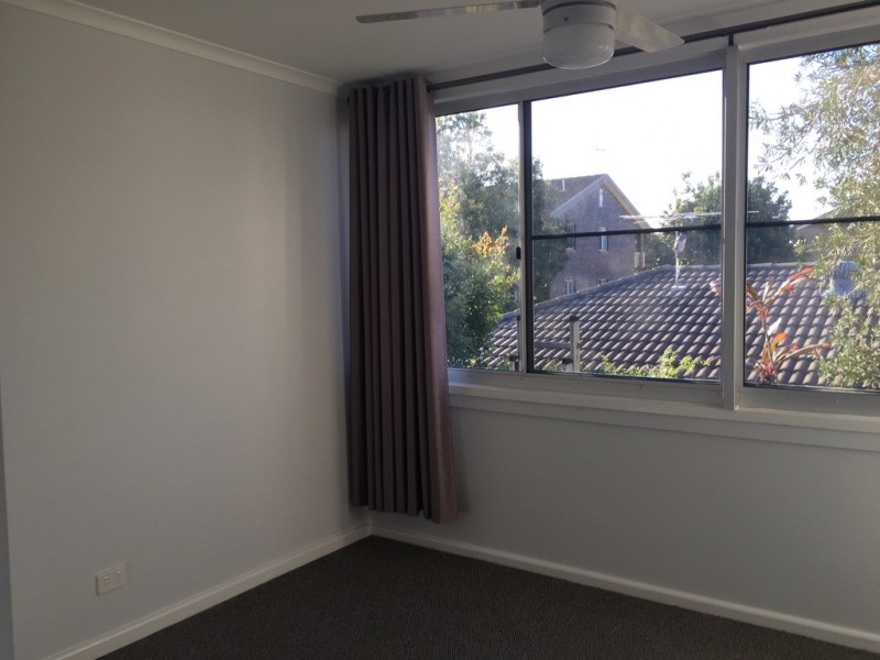 1/2 Moffatt Street, Scarborough QLD 4020