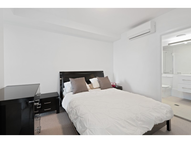 11404/300 Old Cleveland Road, Coorparoo QLD 4151