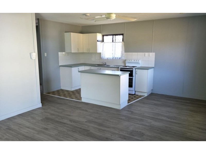 8 Anders Street, Slacks Creek QLD 4127