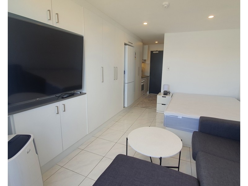610/2 Barney Street, Southport QLD 4215