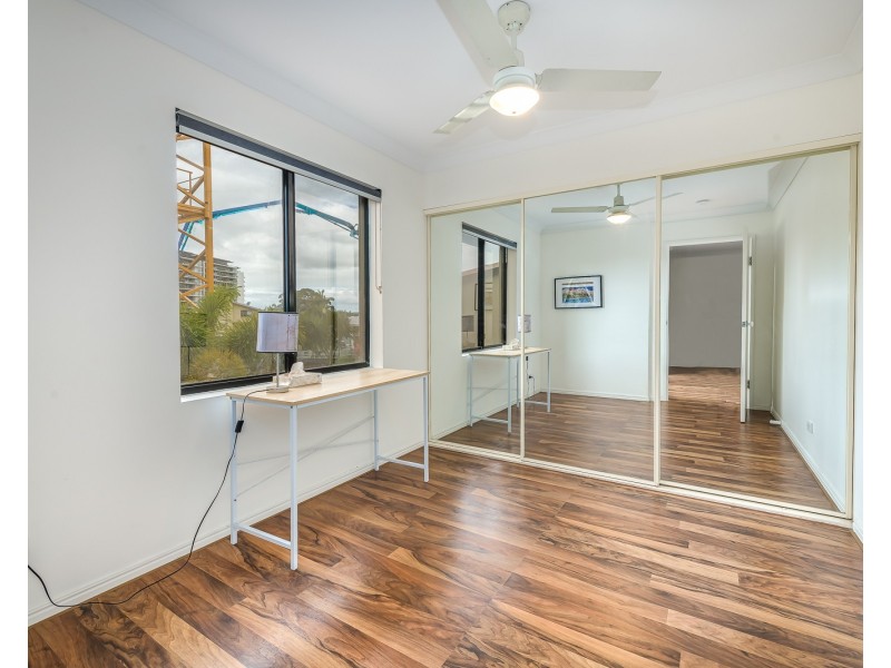 15/4 Mawarra Street, Palm Beach QLD 4221