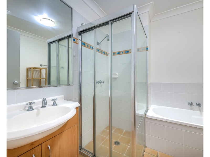 15/4 Mawarra Street, Palm Beach QLD 4221