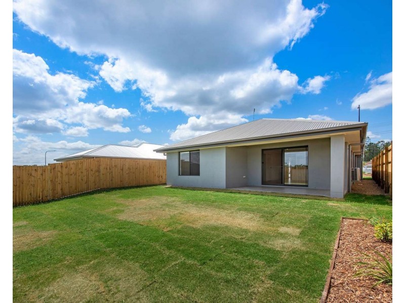 18 Covella Boulevard, Greenbank QLD 4124