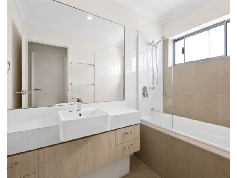 55/65-67 Regatta Blvd, Birtinya QLD 4575