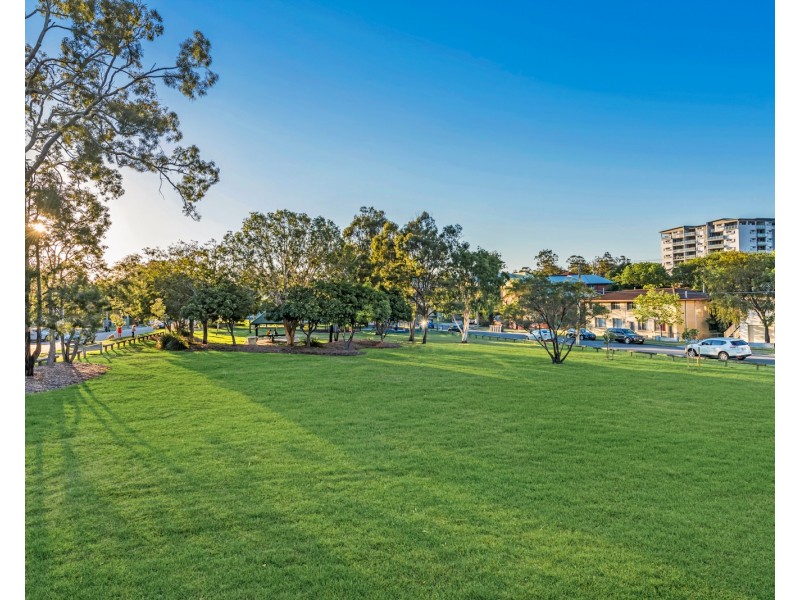 1/37 Norman Drive, Chermside QLD 4032