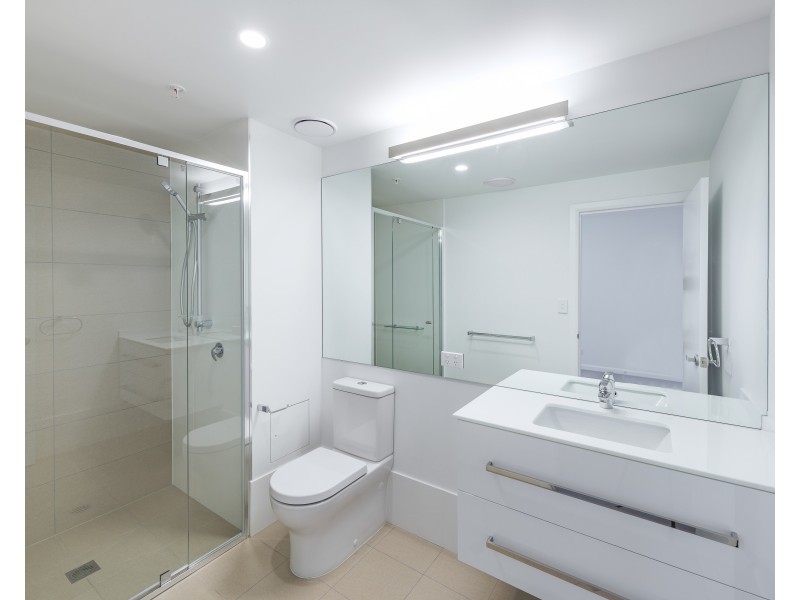 20502/300 Old Cleveland Rd, Coorparoo QLD 4151