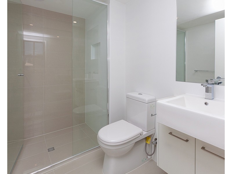 504/15 Isedale Street, Wooloowin QLD 4030