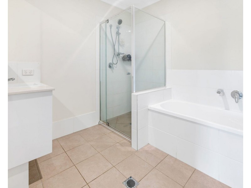 98/370 Gainsborough Drive, Pimpama QLD 4209