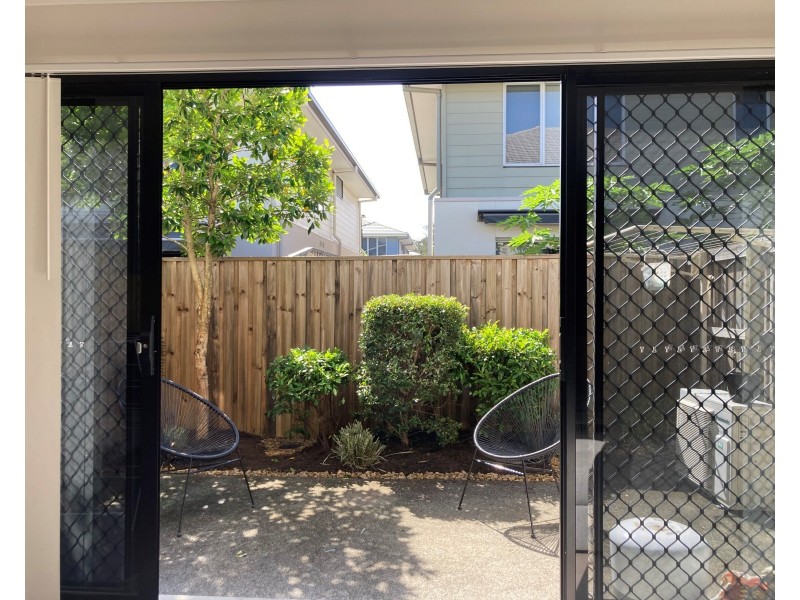98/370 Gainsborough Drive, Pimpama QLD 4209