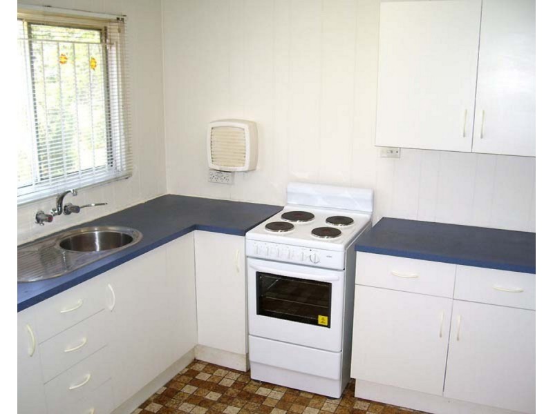18 Mayes Avenue, Logan Central QLD 4114