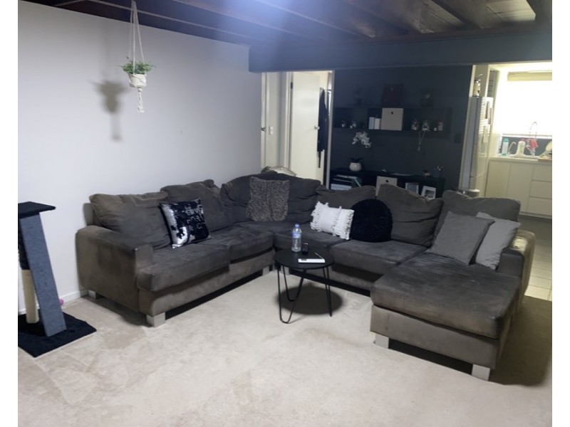 2/221 Benowa Road, Benowa QLD 4217