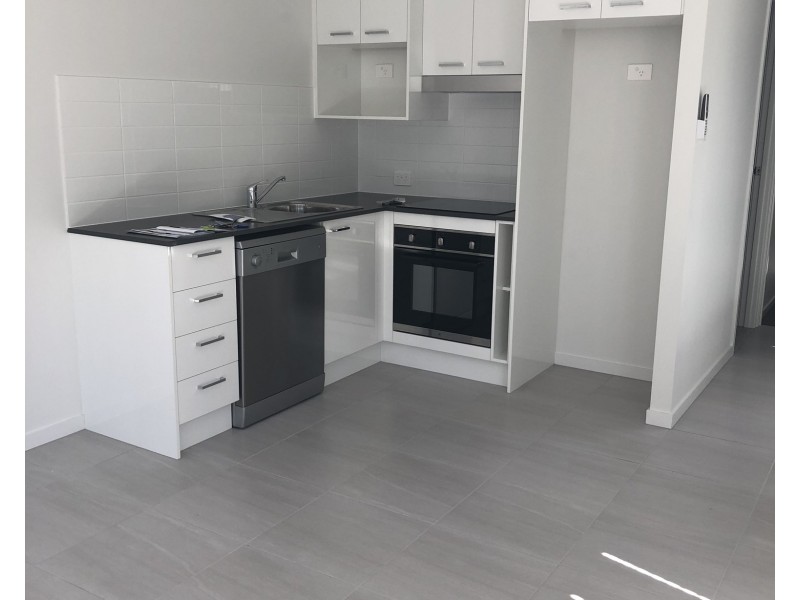 2/9 Boyce Street, Margate QLD 4019