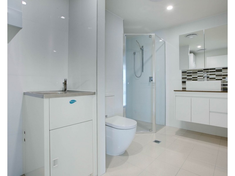 64/27 Manning Street, Milton QLD 4064