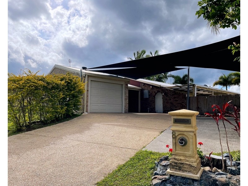 8 Ardlethan Crt, Helensvale QLD 4212