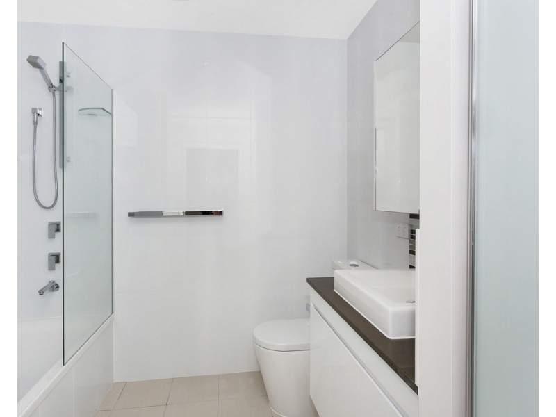 32/21 Manning Street, Milton QLD 4064