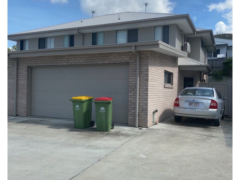 15 Irvine Place, Hillcrest QLD 4118