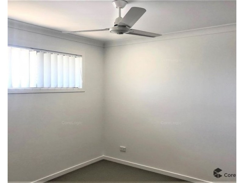 15 Irvine Place, Hillcrest QLD 4118