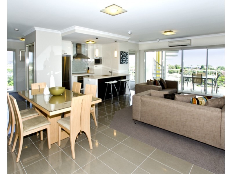 21/1-3 Sydney, Redcliffe QLD 4020