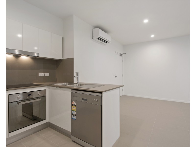 2/1049 Wynnum Road, Cannon Hill QLD 4170